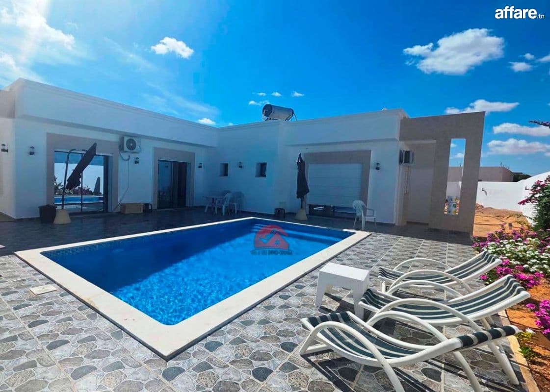 Vente de villa avec piscine à Midoun Djerba ZA  V 737