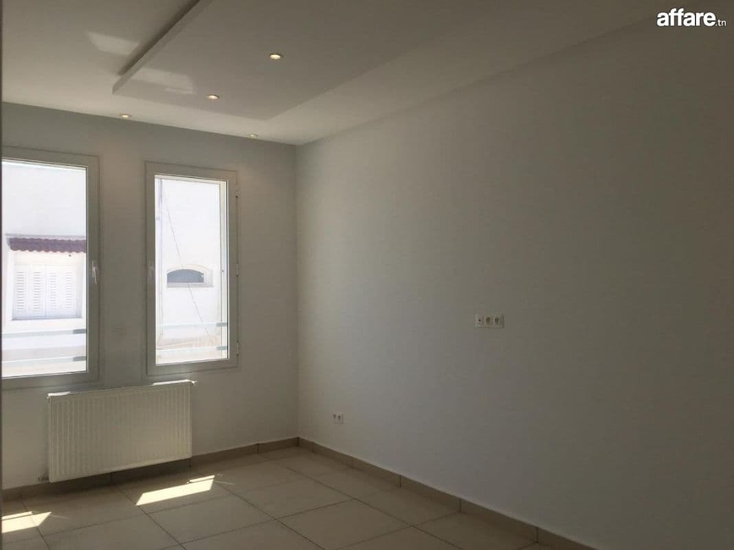 Etage de villa s2 à Ezzahra nakhil