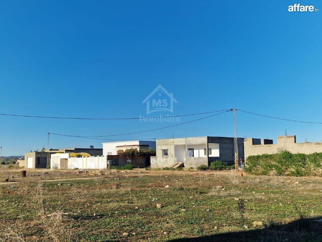 Villa S+4 encours de construction à vendre à Korba 51355351