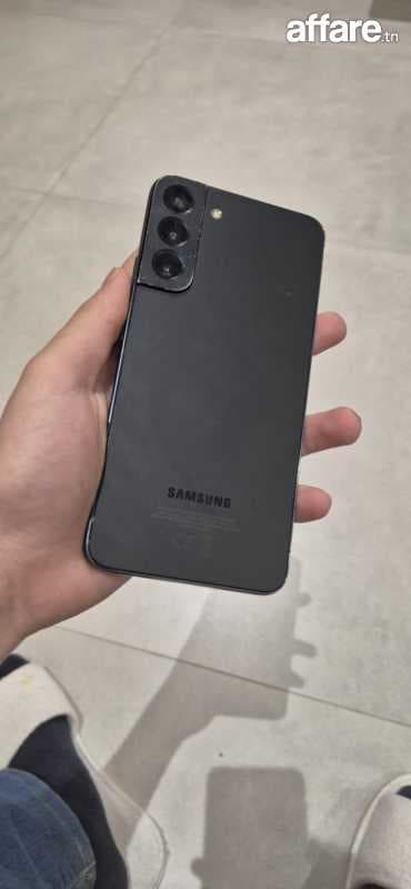 À Vendre : Samsung Galaxy S22+ 256Go – État Comme Neuf 📱✨