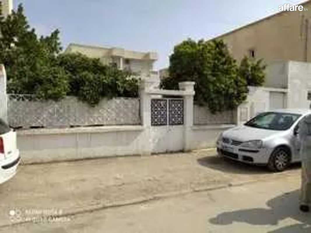 studio s+0 a cité ettahrir
