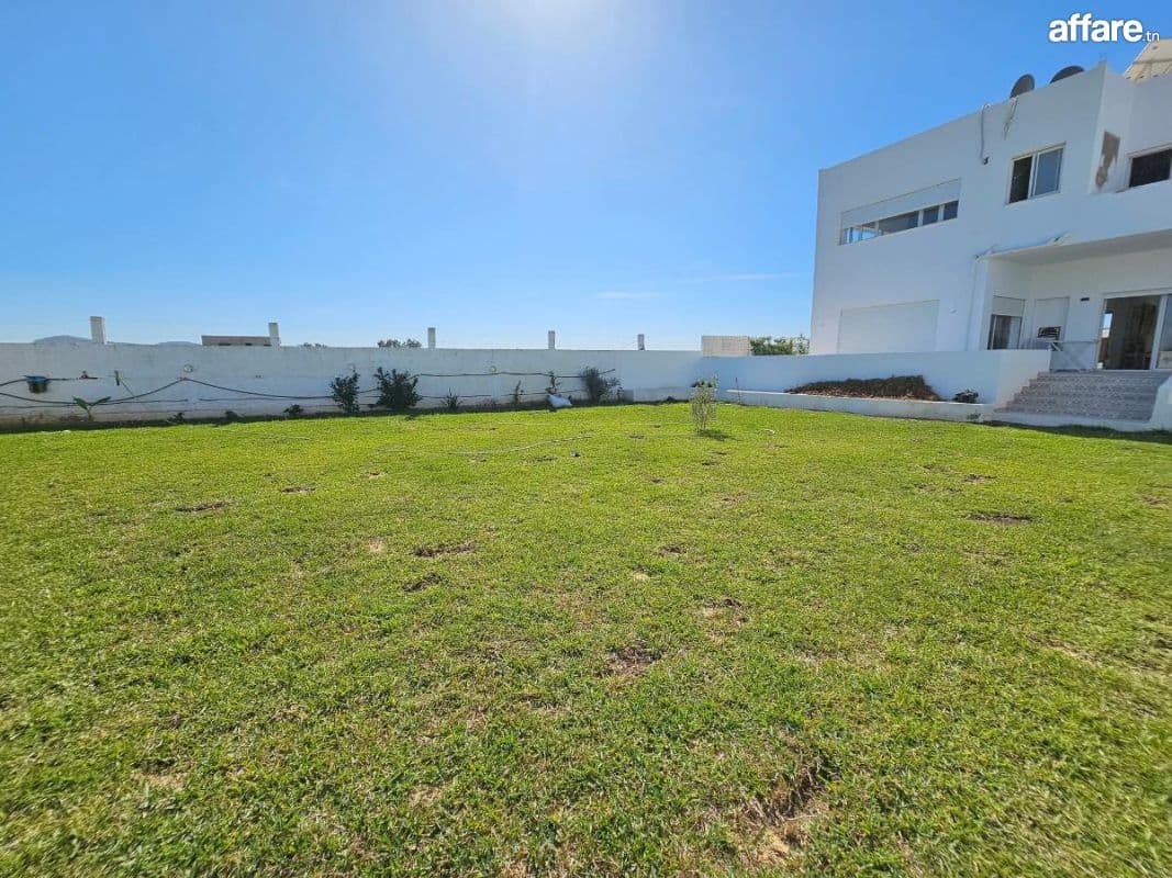 📍𝗞𝗔𝗟𝗔𝗔𝗧 𝗔𝗡𝗗𝗔𝗟𝗢𝗨𝗦    VILLA  A VENDRE 