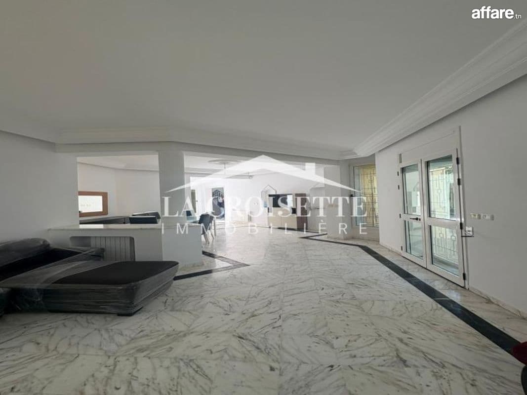 Villa s5 avec piscine à La Soukra MVL0080