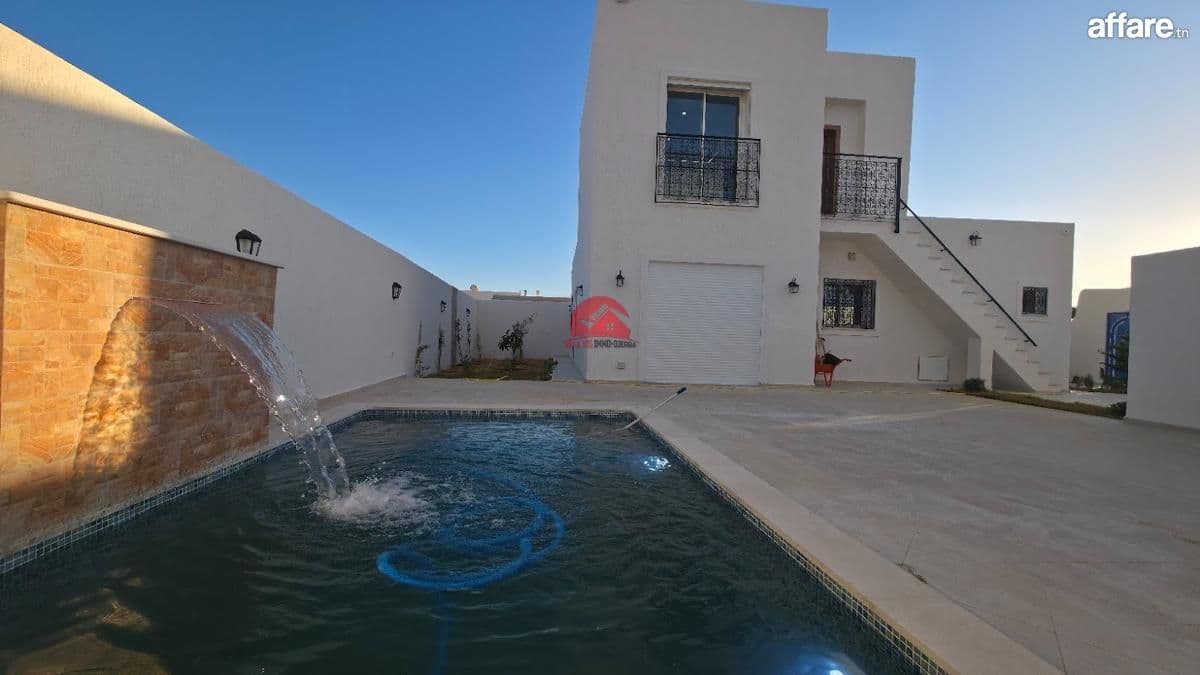 Vente villa avec étage à Houmt souk Djerba ZU