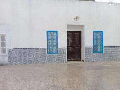 Grande maison arabesque S+5 à vendre à Korba 51355351