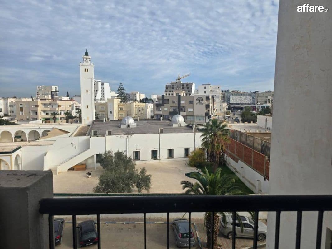  Appartement S+3  Khezama Est plein zone touristique