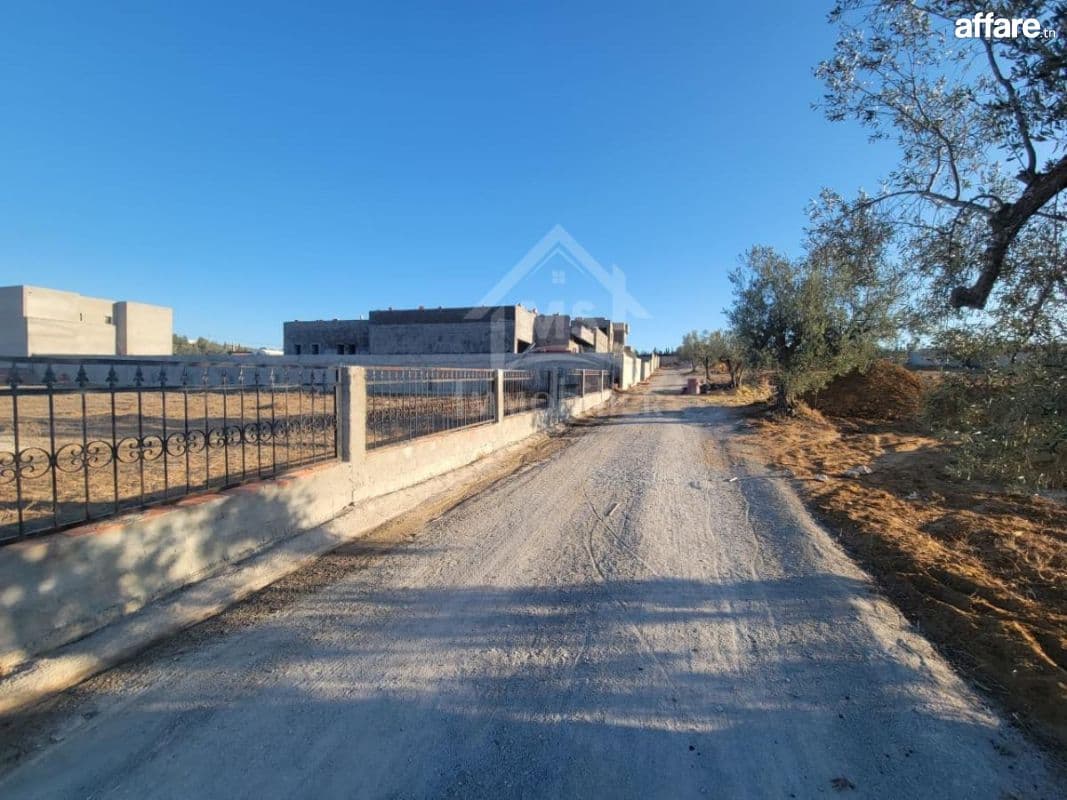 Terrain clôturé de 1269 m² à Hammamet Sud à vendre 51355351