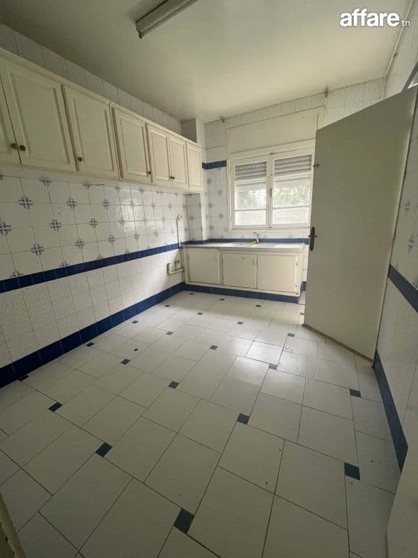 🏠#MANAR 1 ; à Vendre 𝐬𝐩𝐚𝐜𝐢𝐞𝐮𝐱 appt  𝐒+3 bien situé