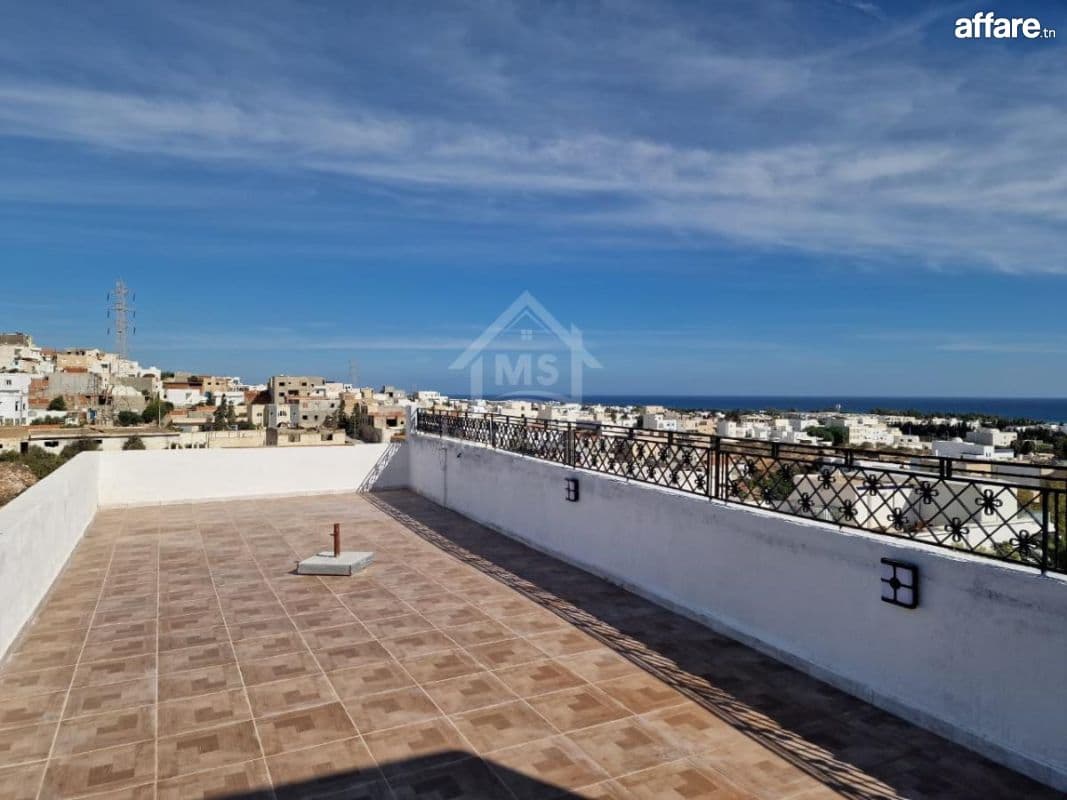 Duplex meublé avec vue de mer à Hammamet Nord à vendre
