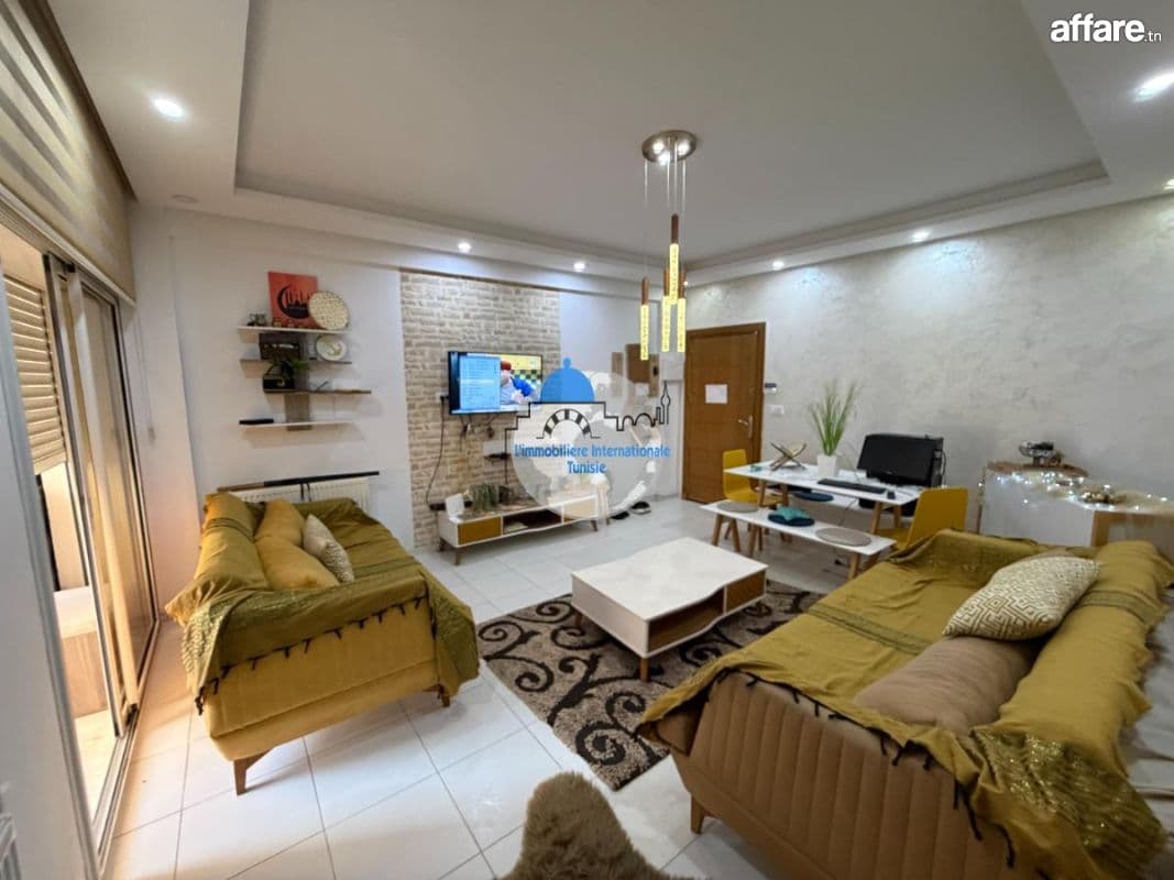 à vendre appartement S+3 au RDC  à Sahloul 4