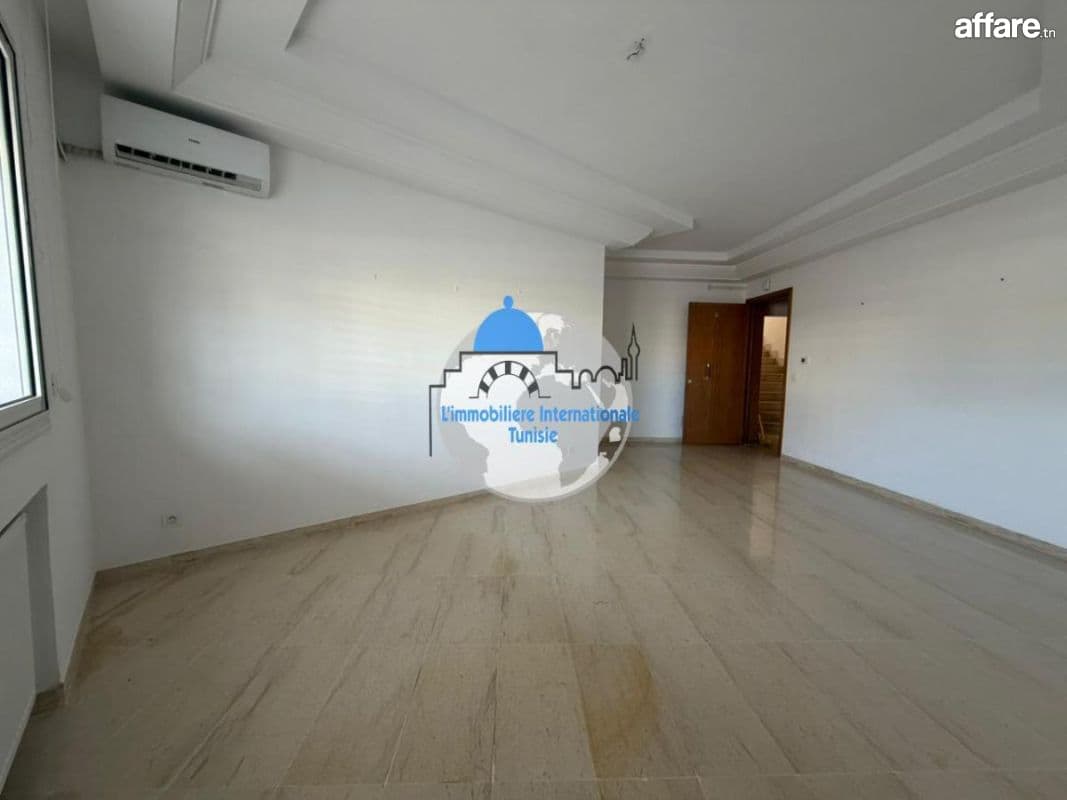 Appartement S+2 au RDC à louer  -à Cité Riadh
