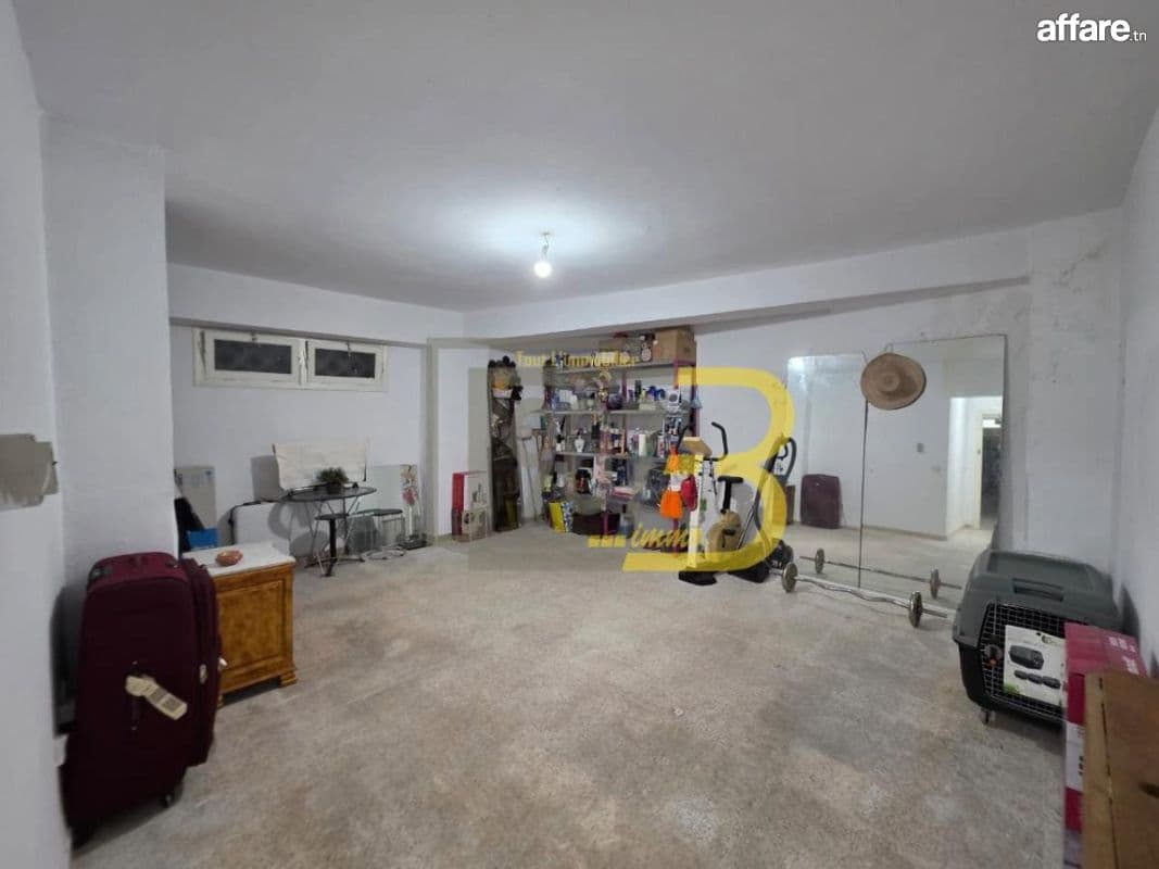À Vendre – Dépôt 70 m² à Ennasr