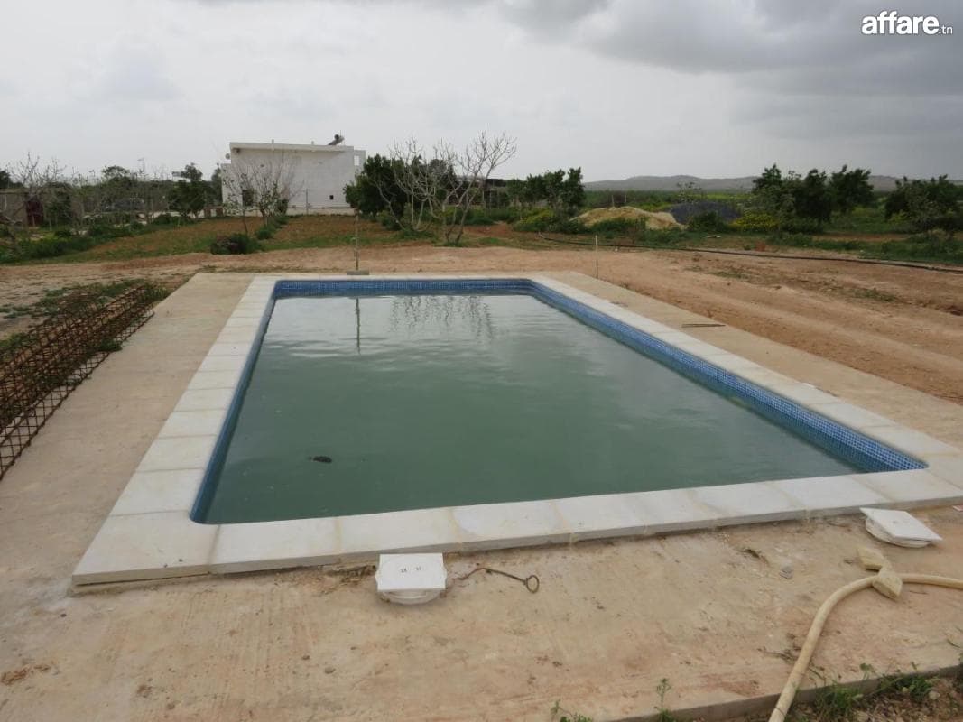 Belle ferme amandier 8h5