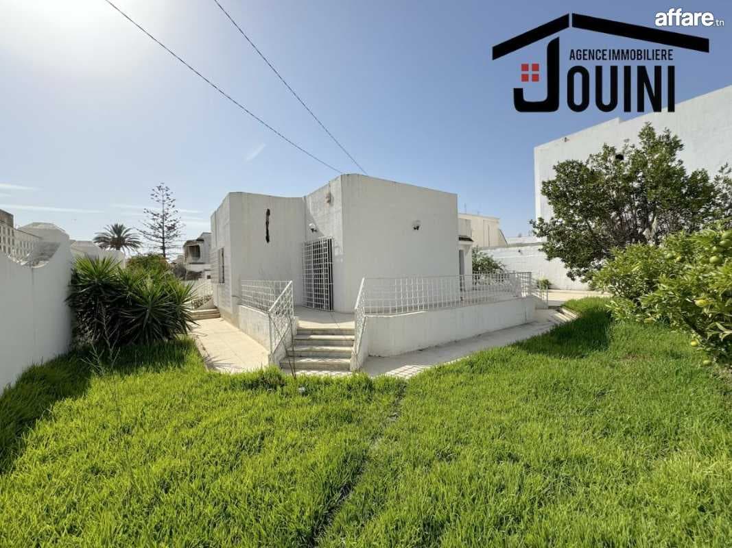 Villa 1000 m2 A Ariana Borj Louzir 