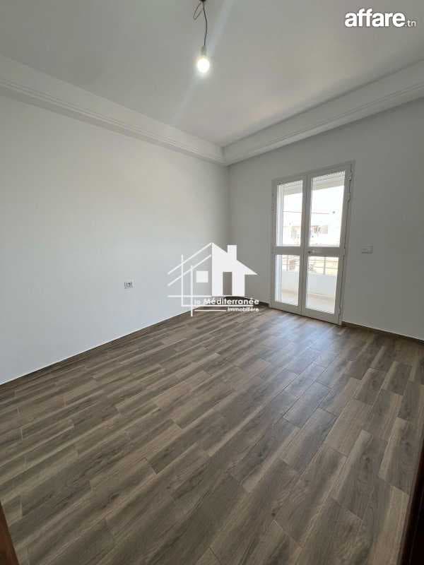 🔑 : Appartement S+2  📍 : Manouba