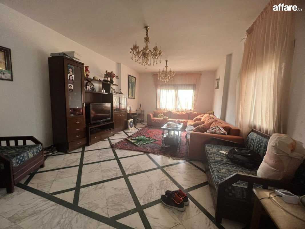 vente duplex à l'étage s4 à bayrem tounsi