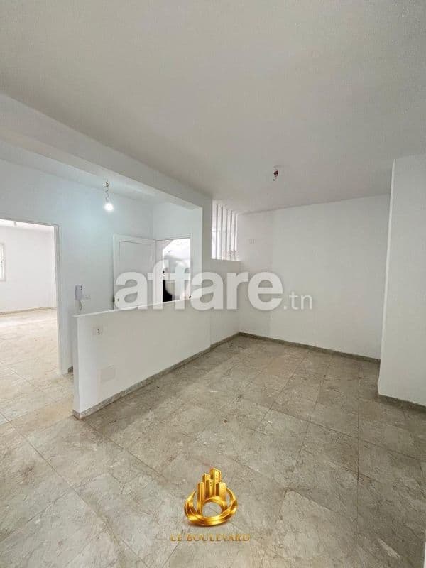 A Louer Appartement S+4 Vide, Situé Au Centre-ville Nabeul