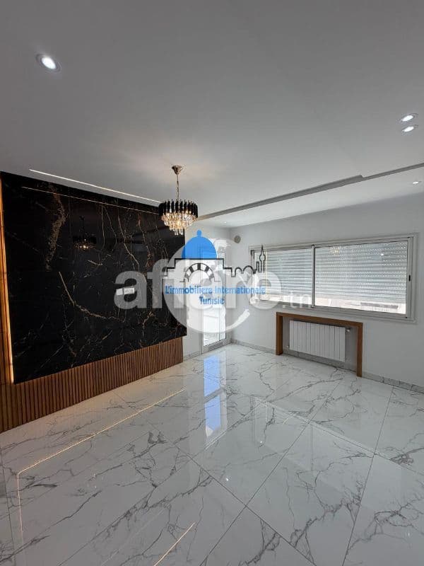 Appartement de luxe S+1 à louer à -Khzema