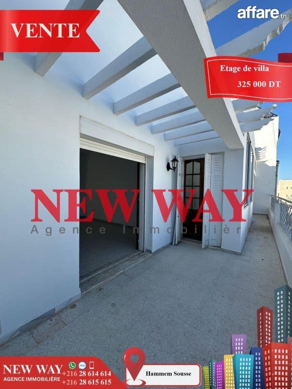 Etage de Villa avec une entrée indépendante à Hammem Sousse
