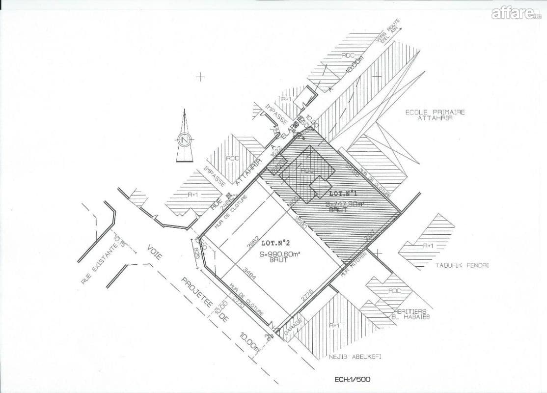 Terrain de 811 m² Route EL AIN km 2
