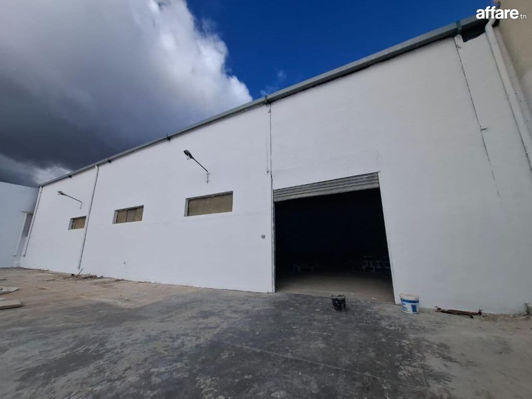 À louer – Local industriel de 1250 m² situé Zone Mghira 3