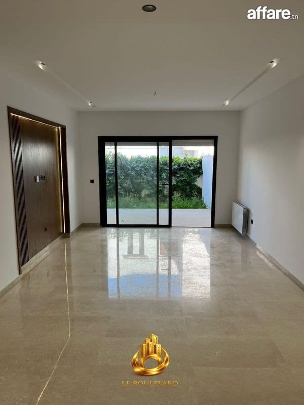 A Vendre Appartement S+2 Avec Jardin à Soukra, Tunis