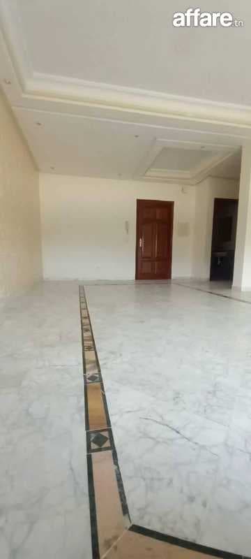 🏠 RIADH EL ANDALOUS ; à louer joli appartement S+3