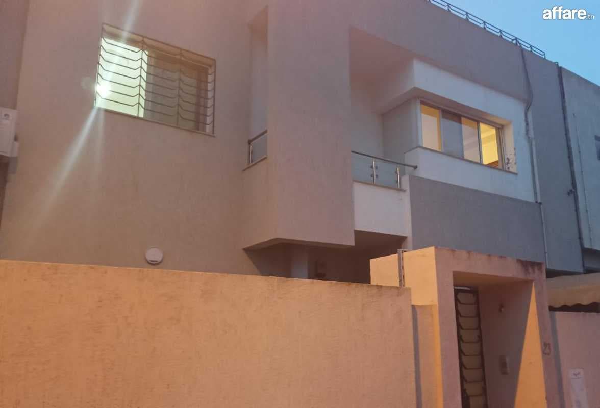 Villa duplex rades meliane 