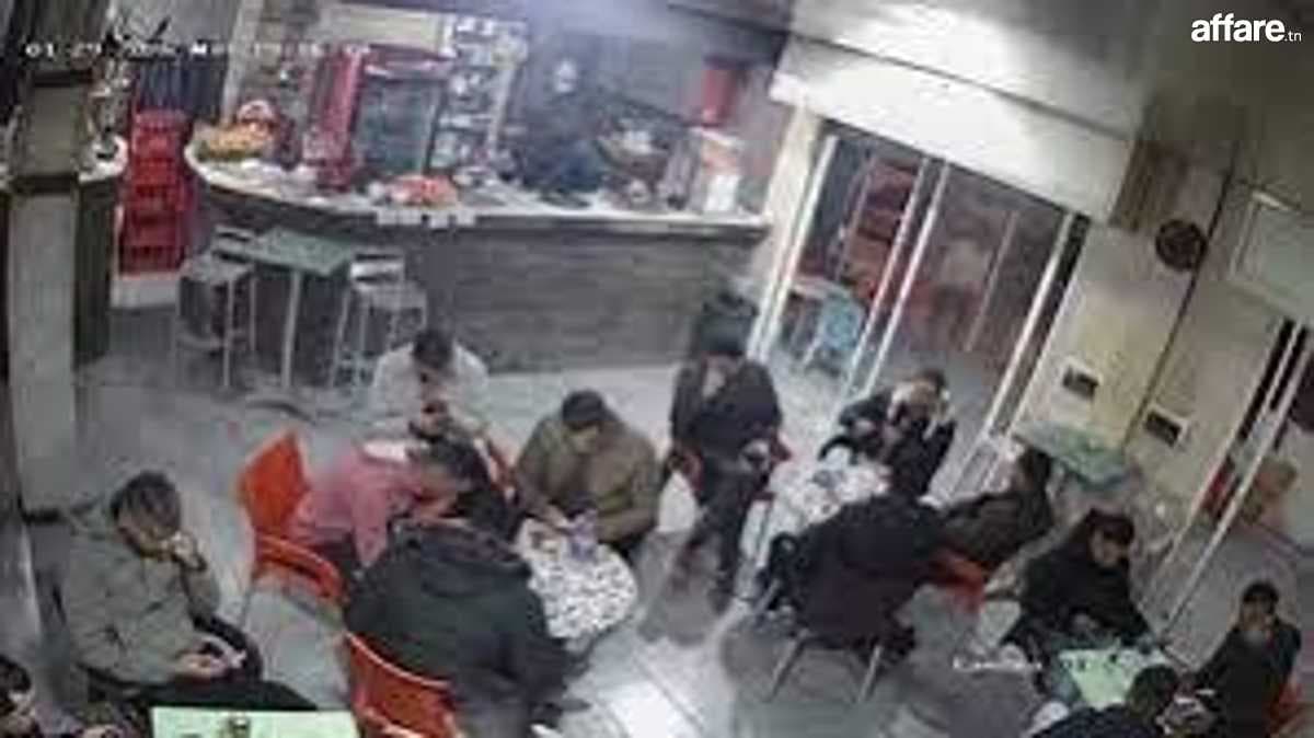 A Vendre  Fond de commerce d'un salon de thé à Bouchoucha 