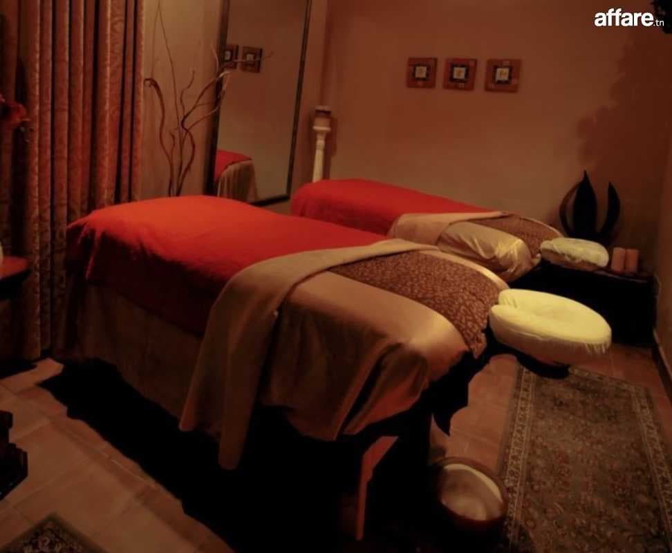 Élégante et confidentielle Aroma Spa  57 090 954