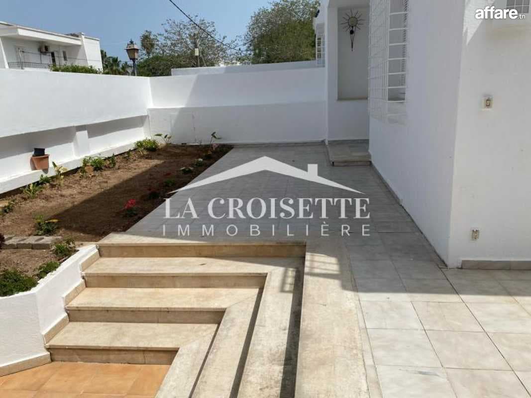 Villa S+5 à Carthage MVL1691