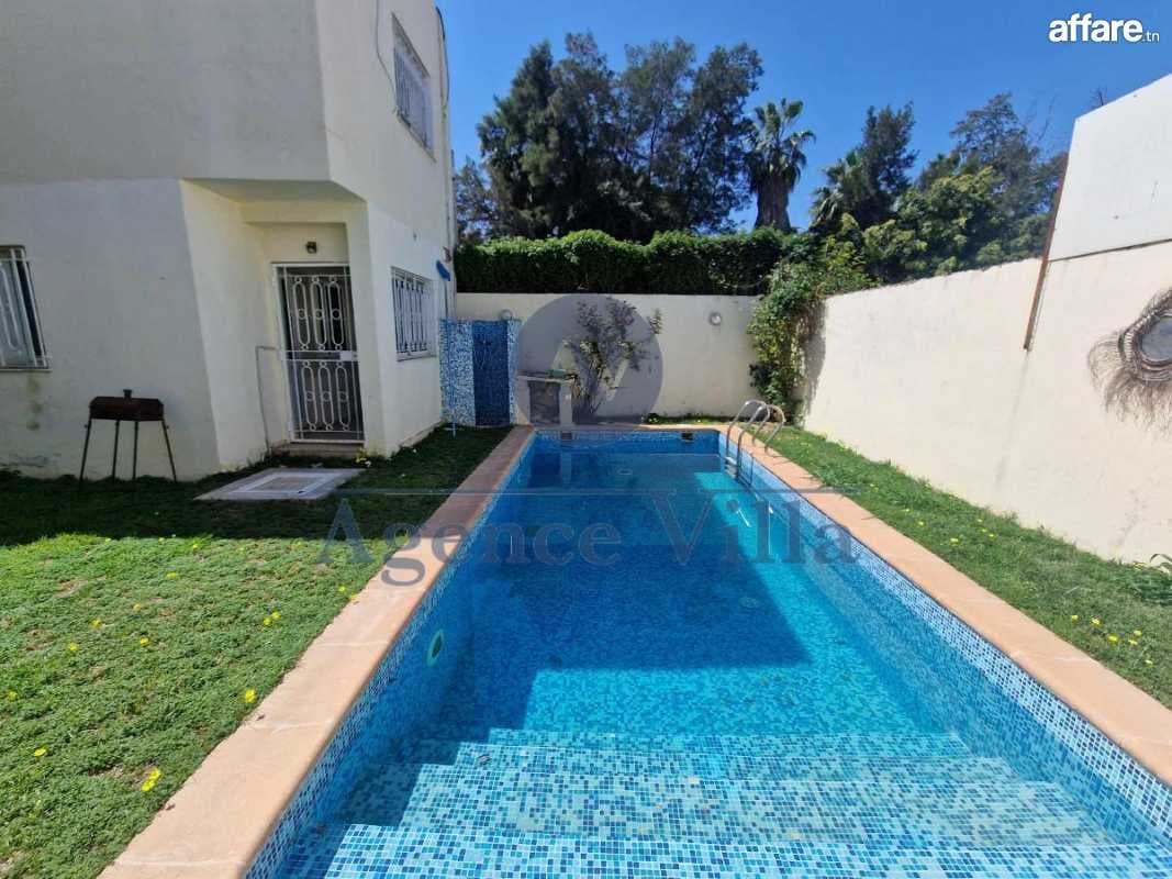 un duplex s4 à la soukra avec piscine