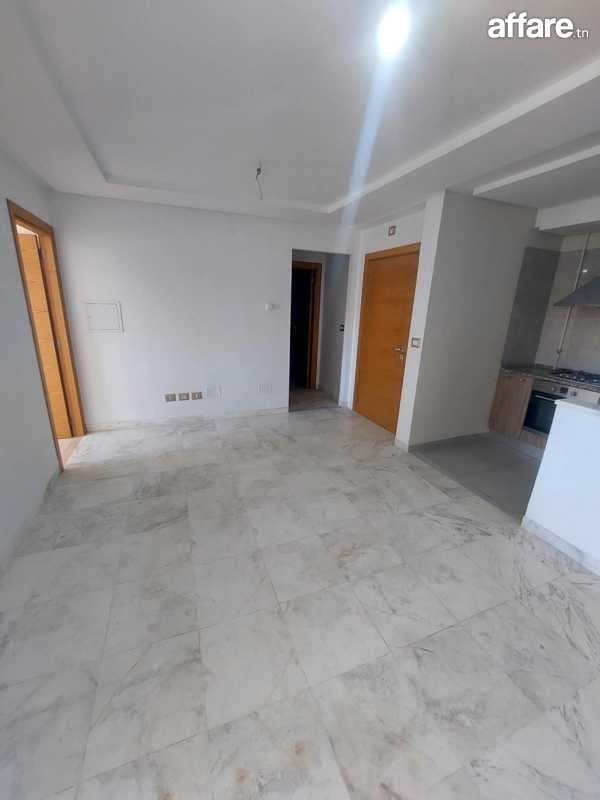 A louer S+1 Cité el wahat aouina 