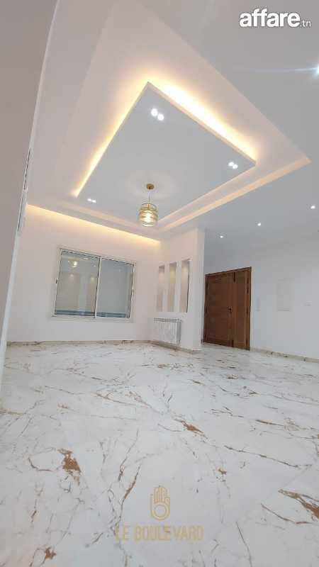 Location annuelle : Villa S+3 Haut Standing à Mrezga
