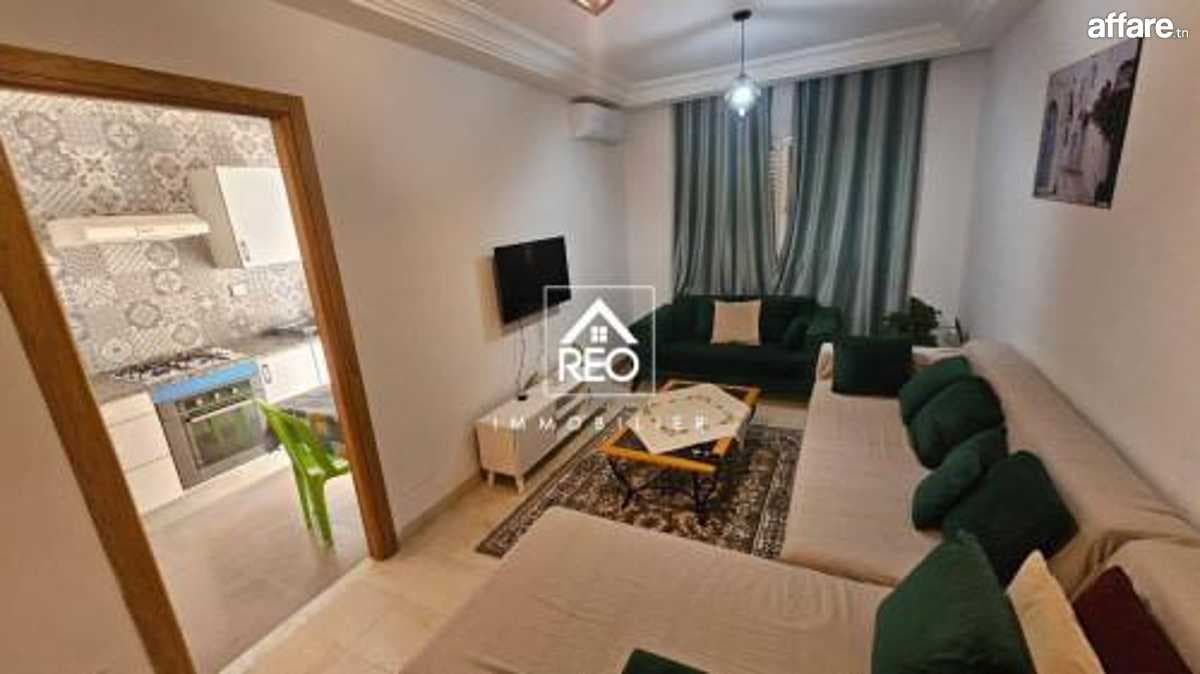 À VENDRE : Un appartement S+1 situé à Cité Wahat