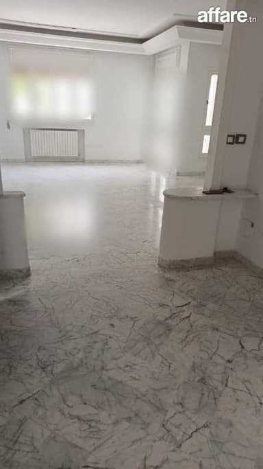 🏠 Ennasr 2 à louer spacieux appt S+4