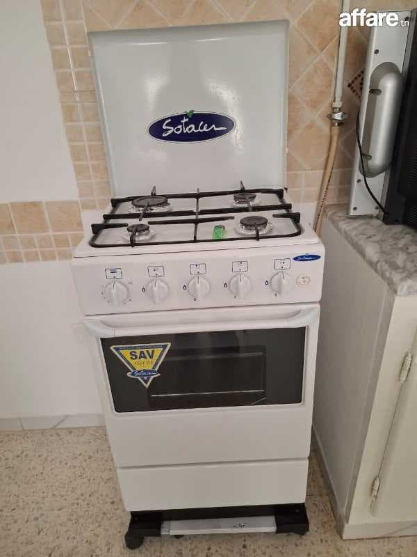 À VENDRE – Meubles et électroménager en bon état