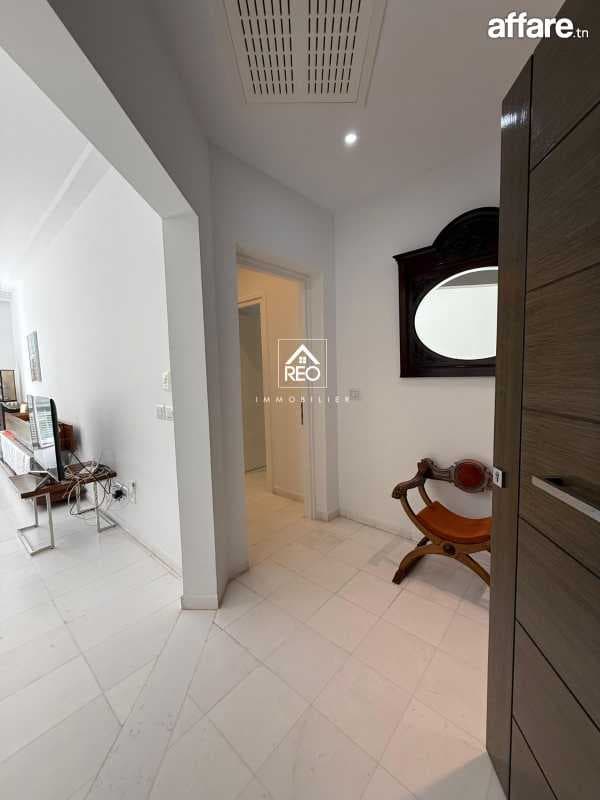 À VENDRE : Un spacieux appartement S+3 situé à Gammarth Supé