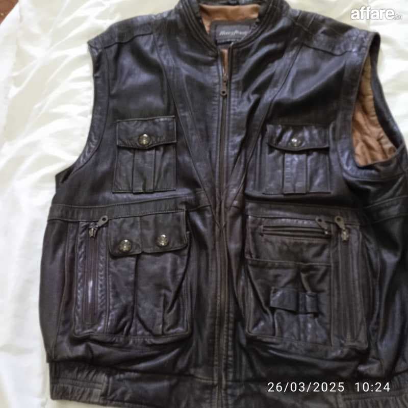Blouson cuir sans manches 