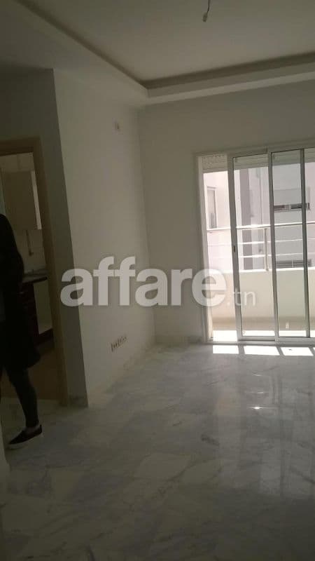 joli appartement semi meublée a el menzah 9c