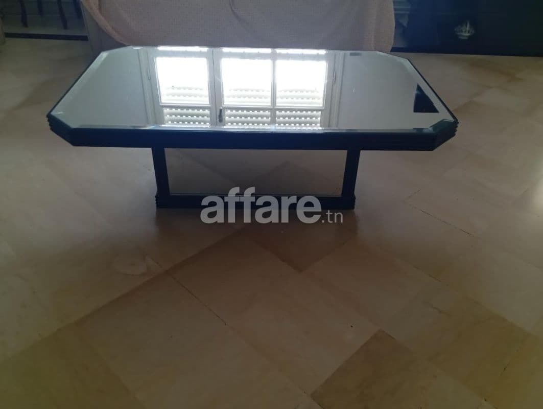 Table basse en bois avec miroir