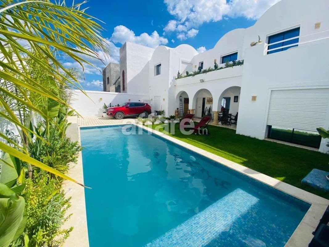 L523 Villa NESSMA