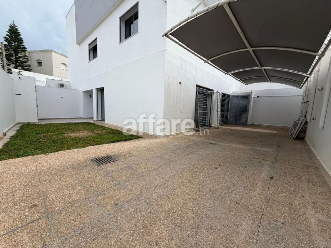 RIADH EL ANDALOUS TRIPLEX S4 DE HAUT STANDING À LOUER