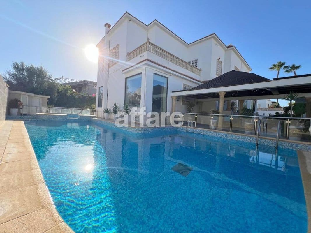 Villa Individuelle Avec Piscine En Vente à Kantaoui, Sousse