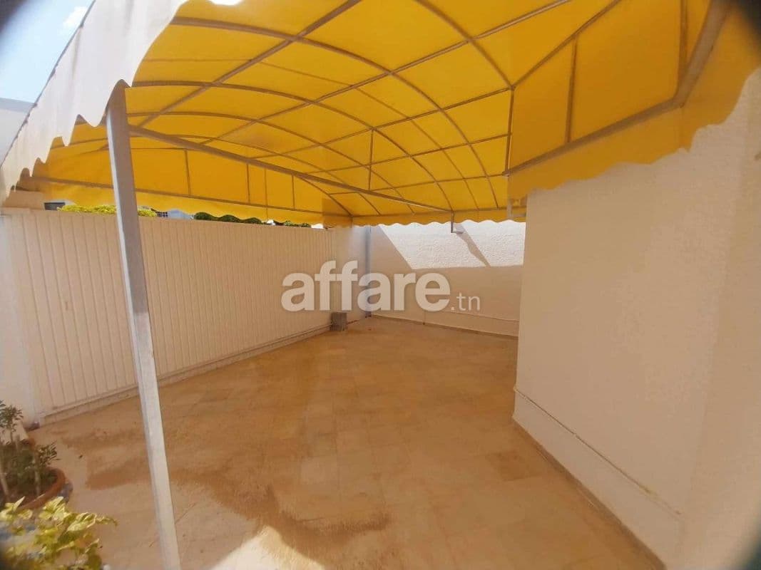 MENZAH 9 A LOUER UN DUPLEX S3