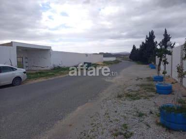Forfait PRIX TRÈS NÉGOCIABLE Terrain clôturé àHAMMAMET