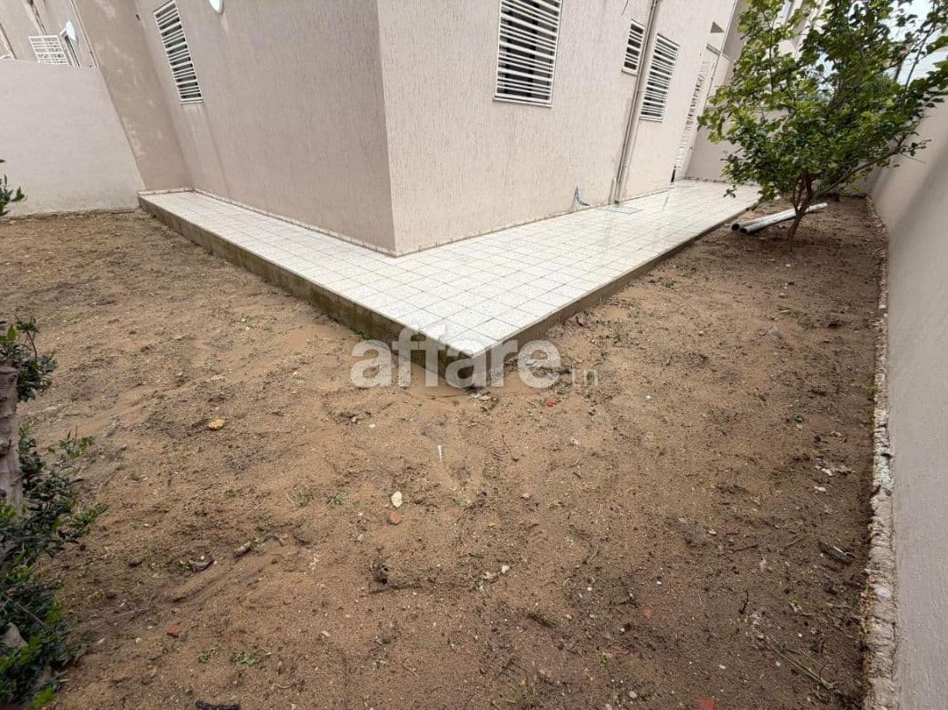 ENNKHILETE - ARIANA:  APPARTEMENT S+3 NEUF  AVEC JARDIN A LO