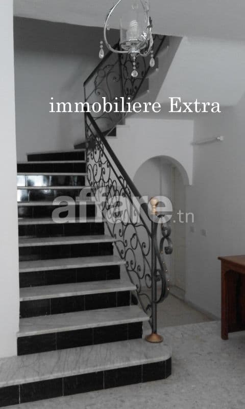 🏡 Villa de style américain à vendre – Beni Khalled