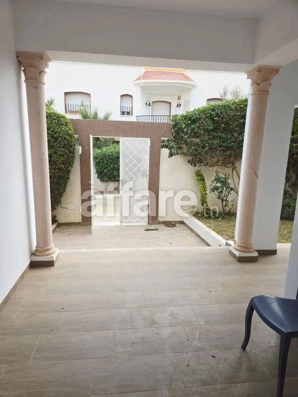 Une Belle Villa Plain-Pied Construite Sur Terrain 450m²