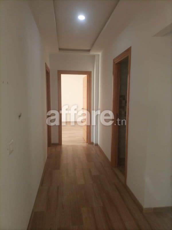 joli appartement jamais habitée 
